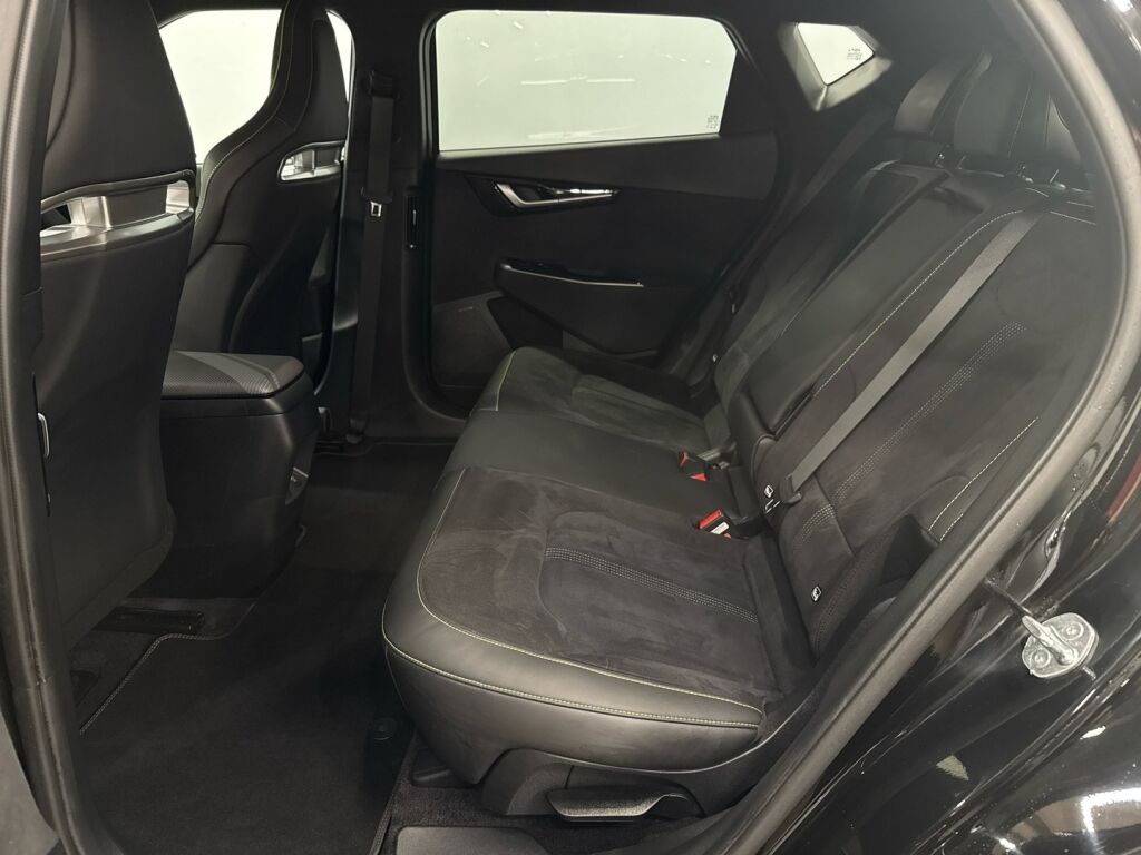 Kia EV6 2024 Musta