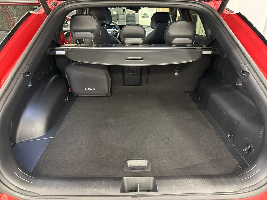 Kia EV6 2022 Punainen