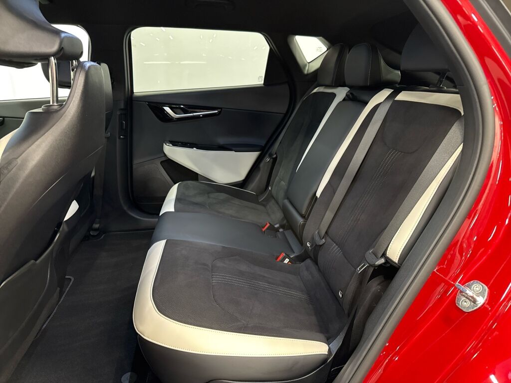 Kia EV6 2022 Punainen