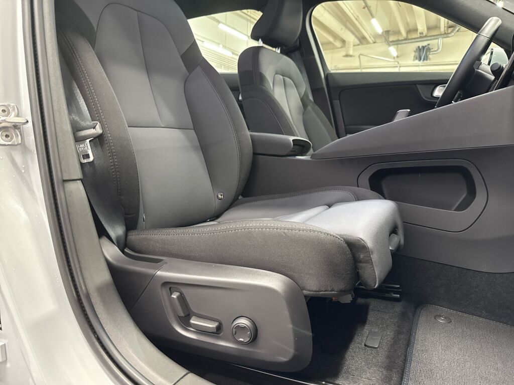 Polestar 2 2023 Magnesium