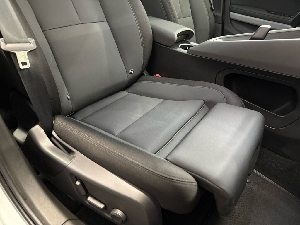 Polestar 2 2023 Snow