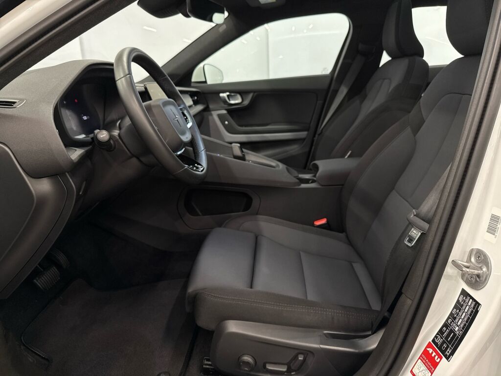 Polestar 2 2023 Snow