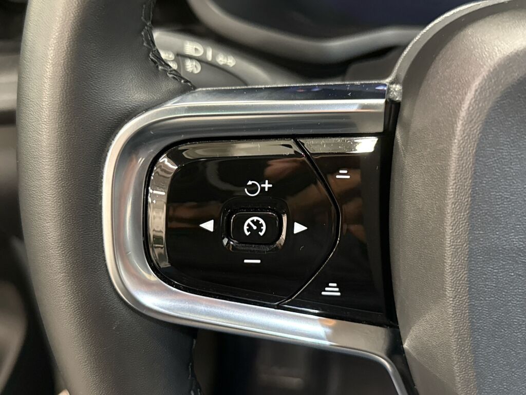 Polestar 2 2023 Snow