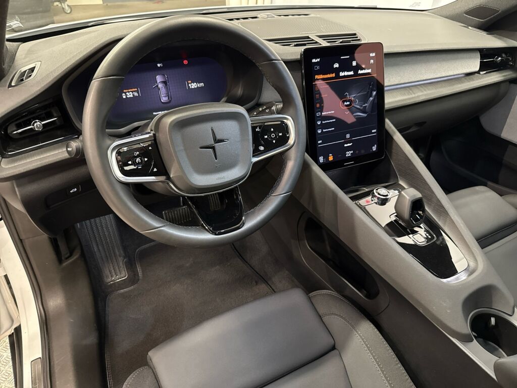 Polestar 2 2023 Snow