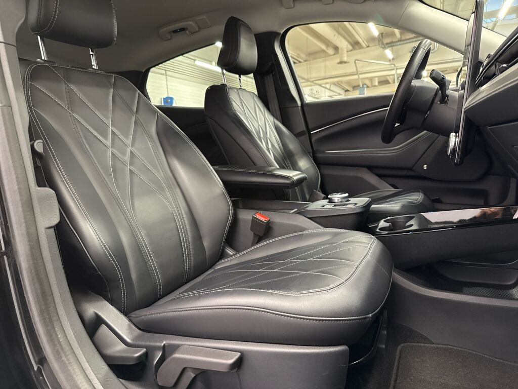 Ford Mustang 2021 Musta