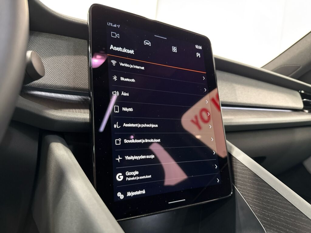 Polestar 2 2023 Valkoinen