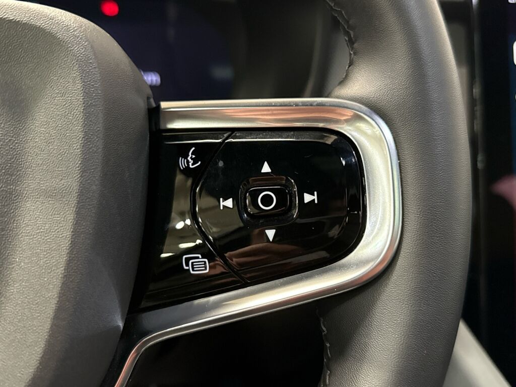 Polestar 2 2023 Valkoinen