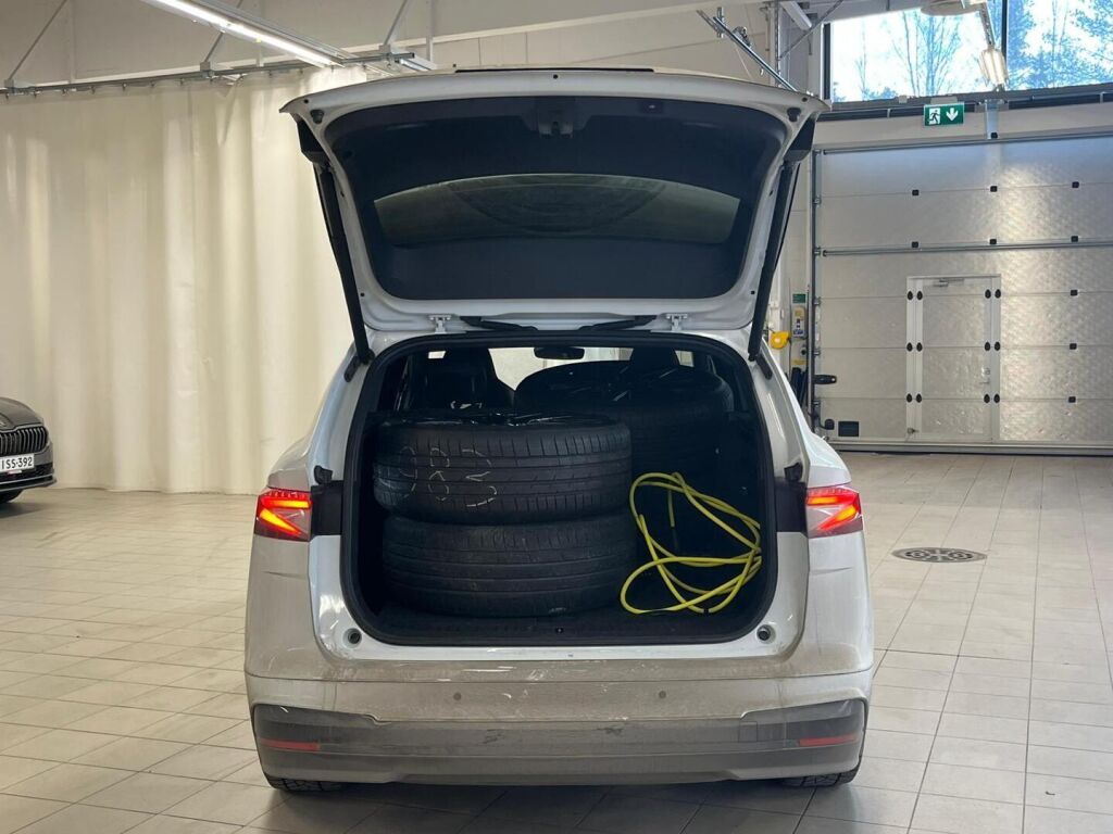 Skoda Enyaq 2021 Valkoinen