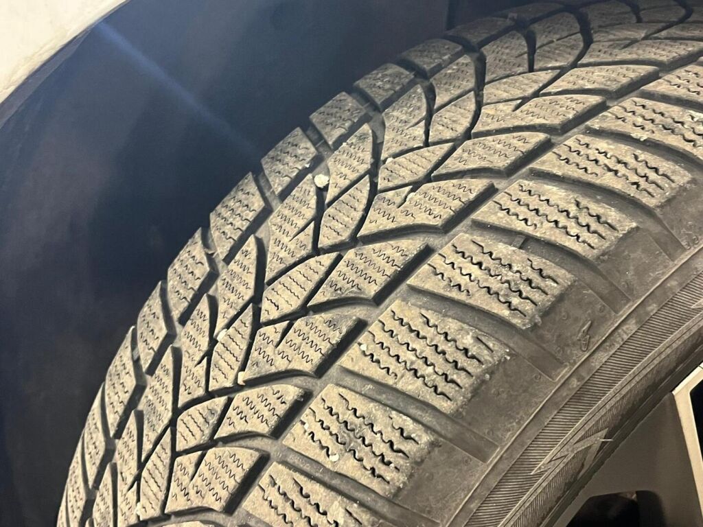 Skoda Enyaq 2021 Valkoinen