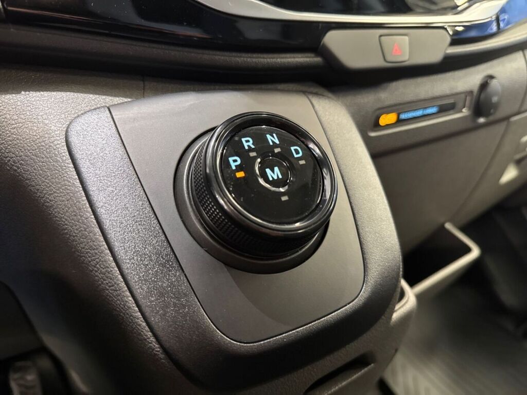 Ford Transit 2026 Magnetic