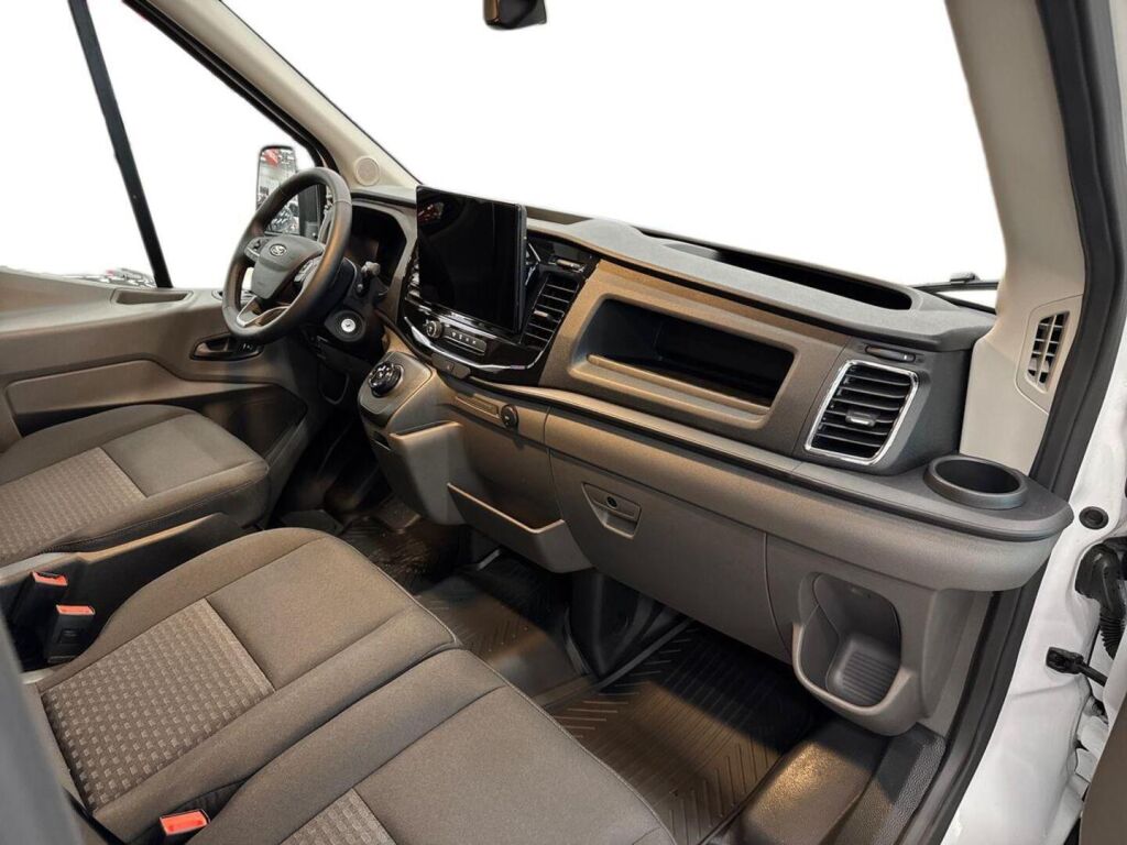 Ford Transit 2026 Frozen White