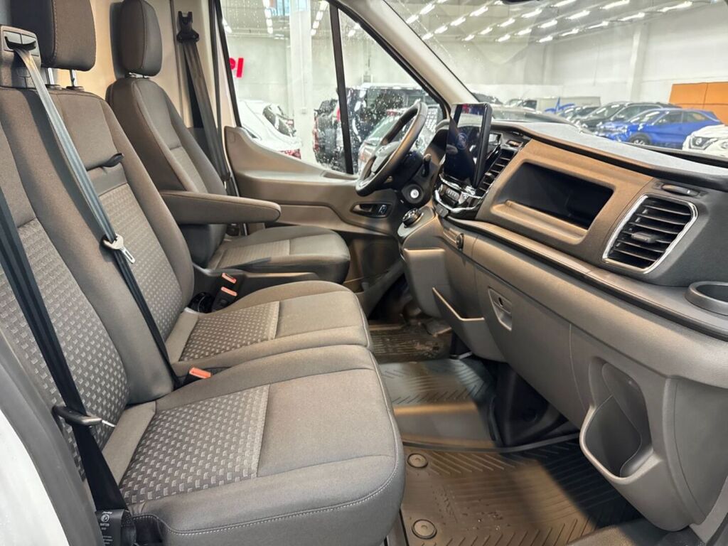 Ford Transit 2026 Frozen White