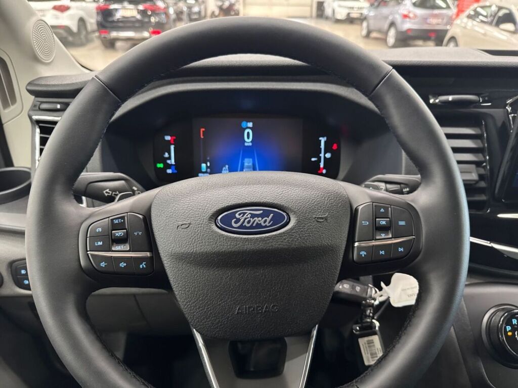 Ford Transit 2026 Frozen White