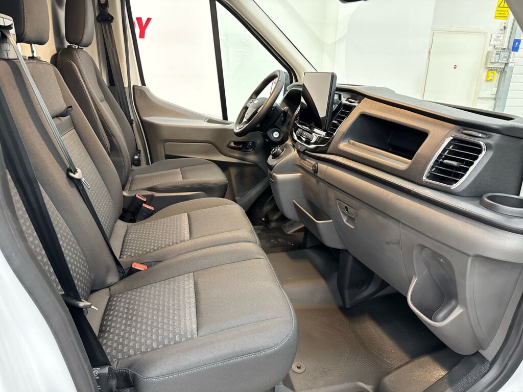 Ford Transit 2026 Valkoinen