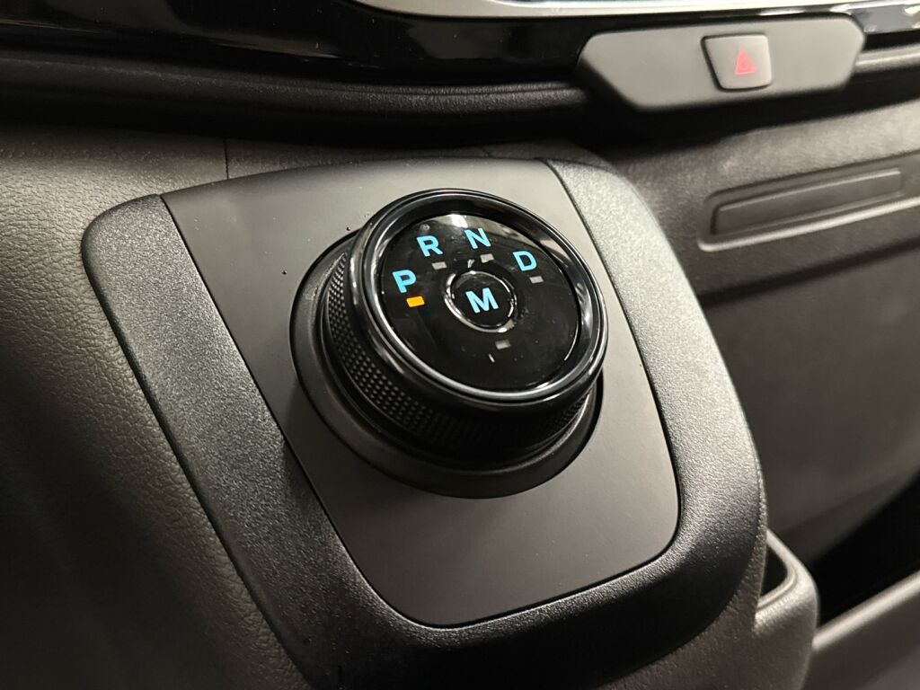 Ford Transit 2026 Valkoinen