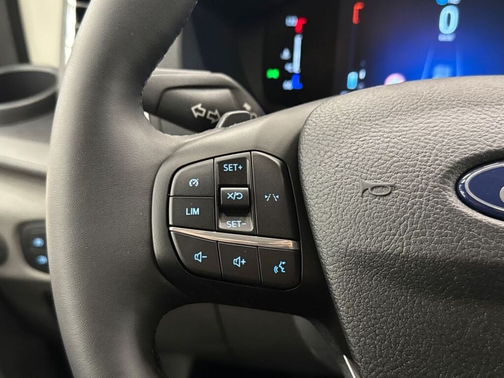 Ford Transit 2026 Frozen White