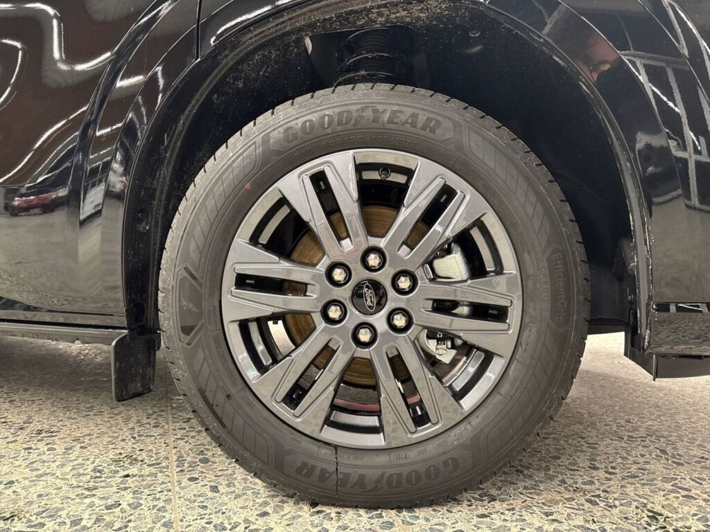 Ford Transit Custom 2026 Agate Black