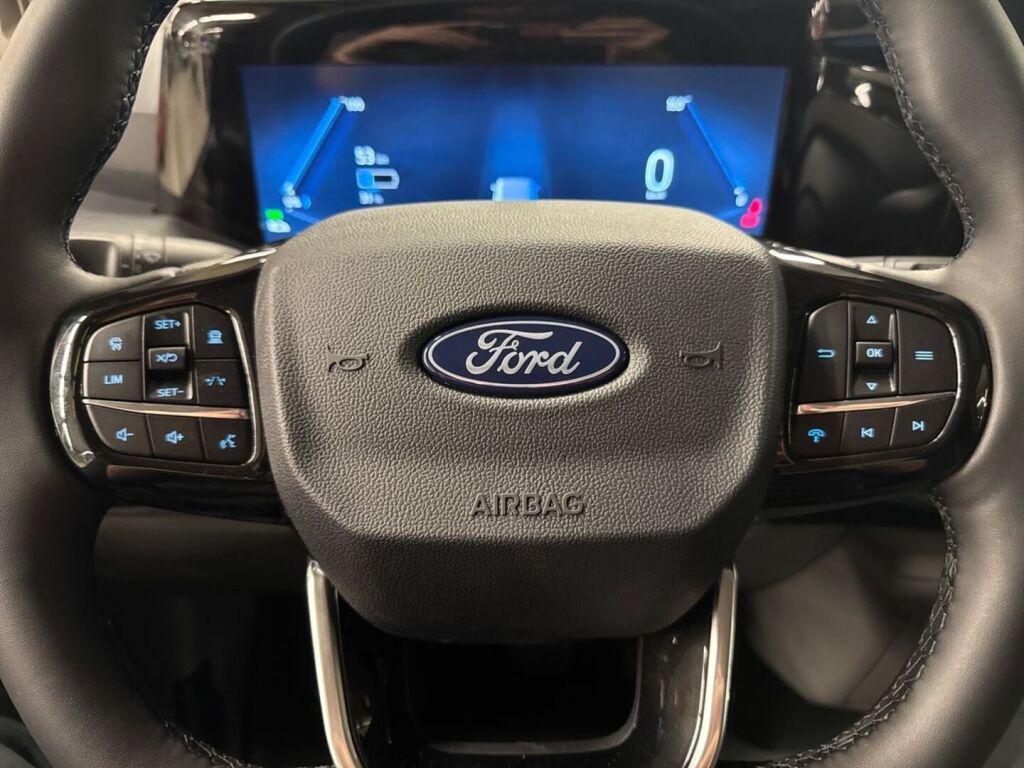 Ford Transit Custom 2026 Agate Black