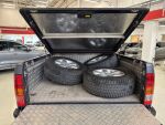 Toyota Hilux 2011 Harmaa