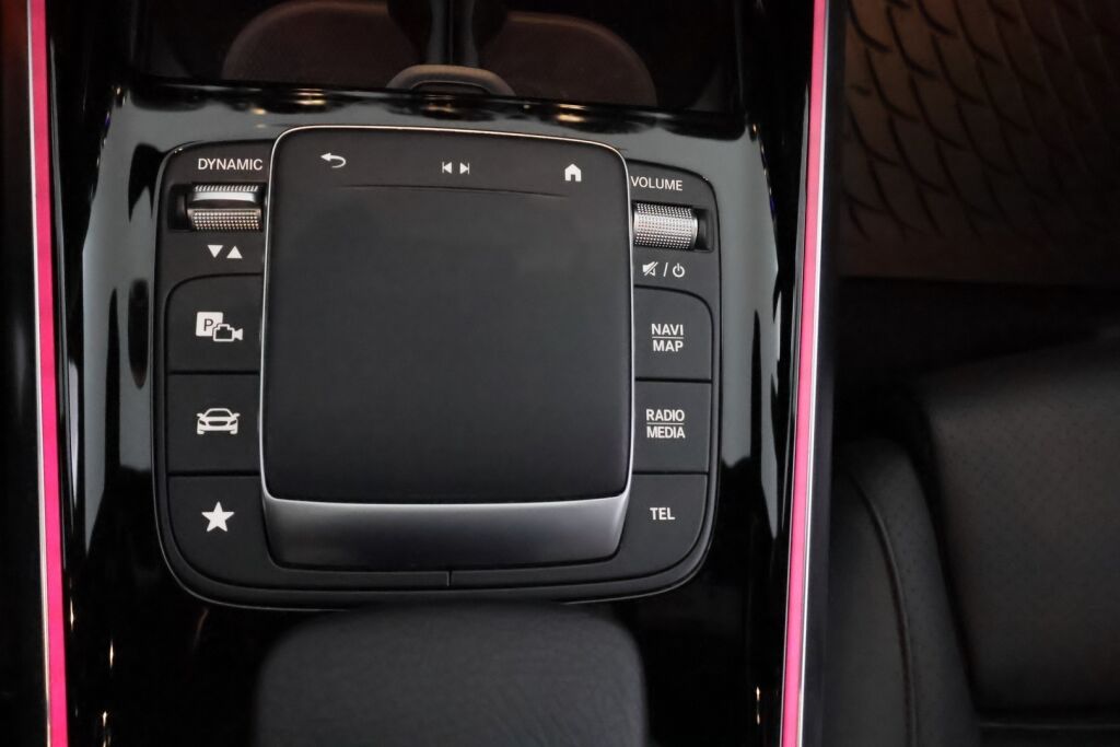 Mercedes-Benz EQA 2022 