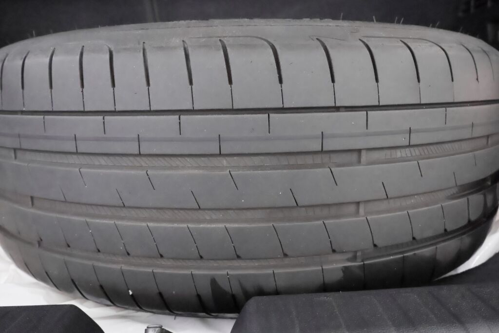 Audi A3 2021 met.musta