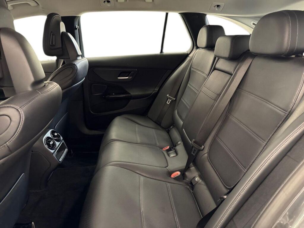 Mercedes-Benz C 2022 Harmaa