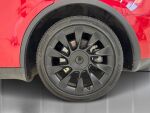 Tesla Model Y 2021 Punainen