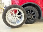 Tesla Model Y 2021 Punainen