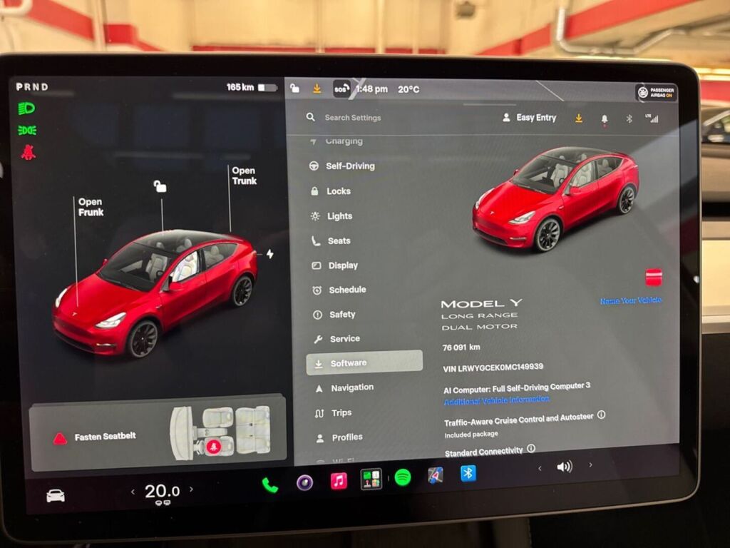Tesla Model Y 2021 Punainen