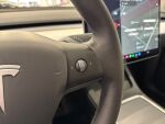 Tesla Model Y 2021 Punainen