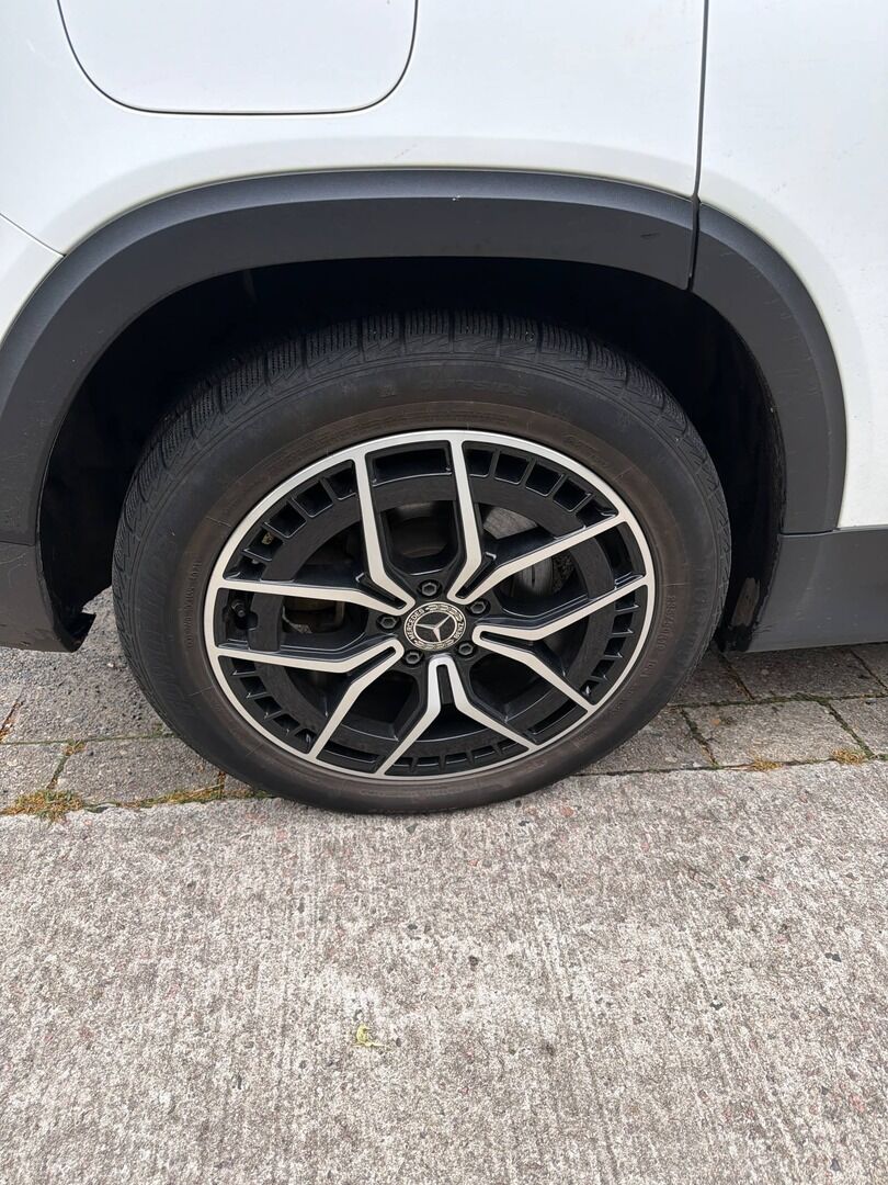 Mercedes-Benz EQB 2023 