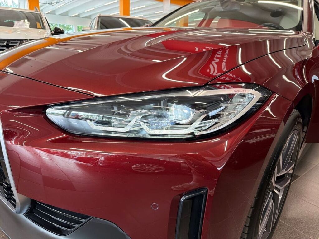 BMW i4 2023 