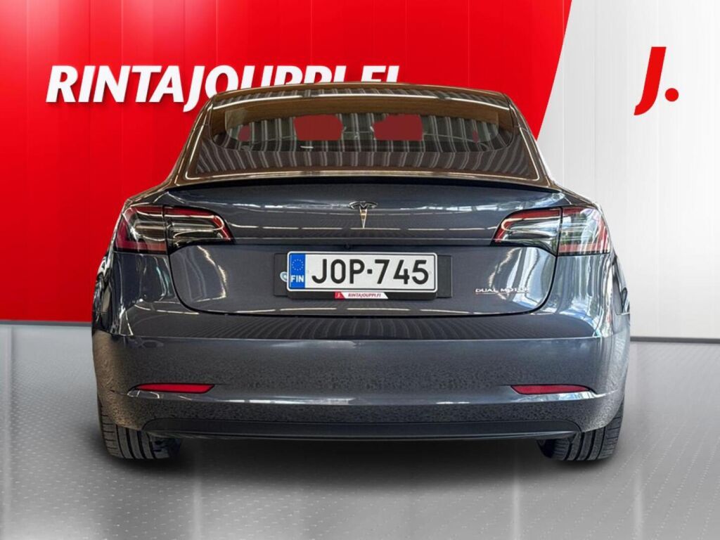 Tesla Model 3 2023 Harmaa