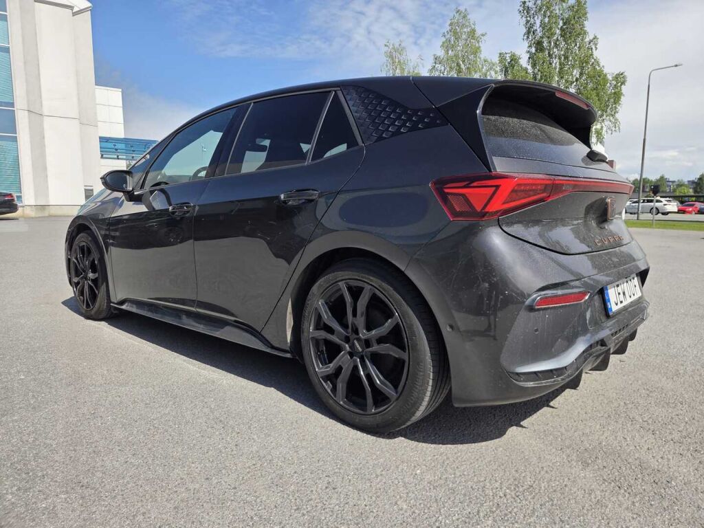 Cupra Born 2022 Harmaa