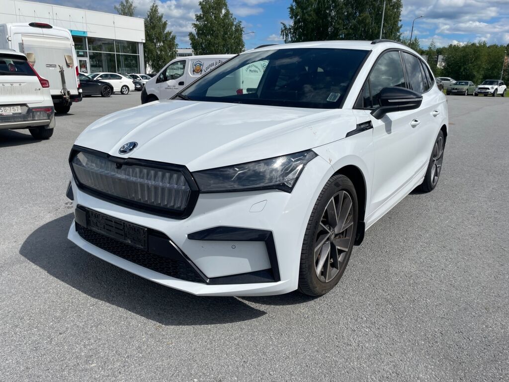 Skoda Enyaq 2022 Valkoinen