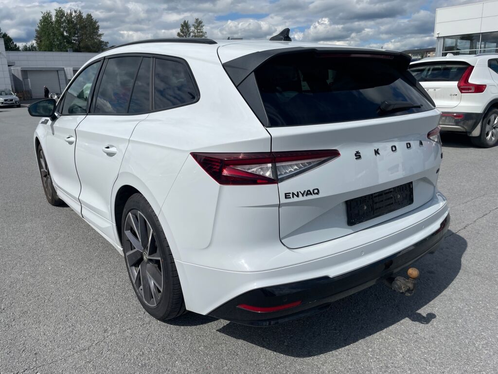 Skoda Enyaq 2022 Valkoinen
