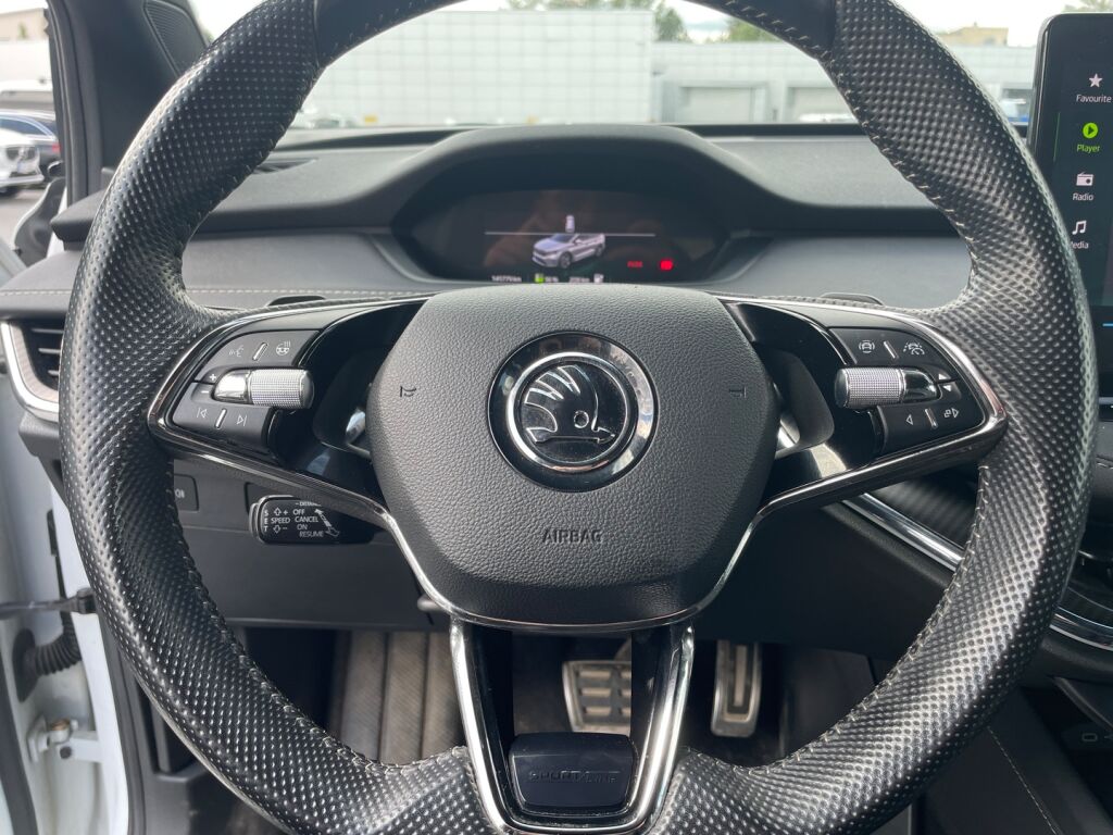 Skoda Enyaq 2022 Valkoinen