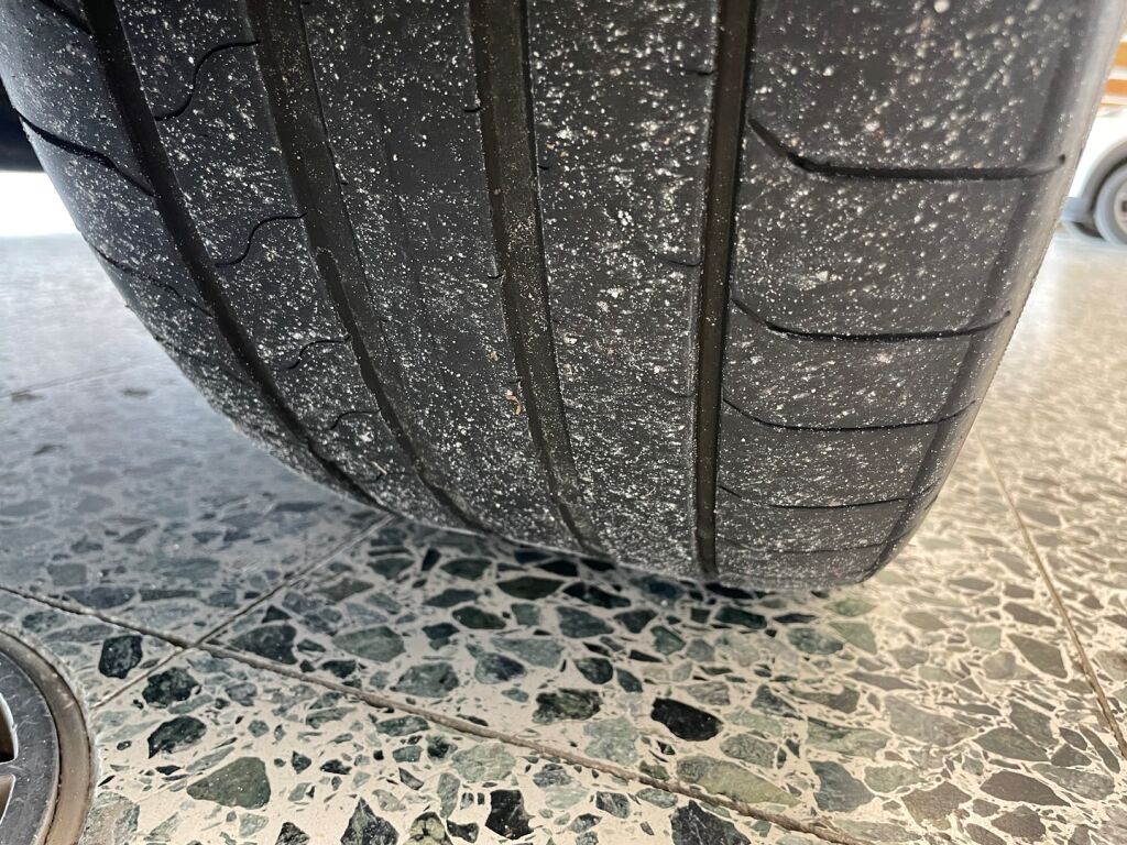 BMW i5 2024 Harmaa
