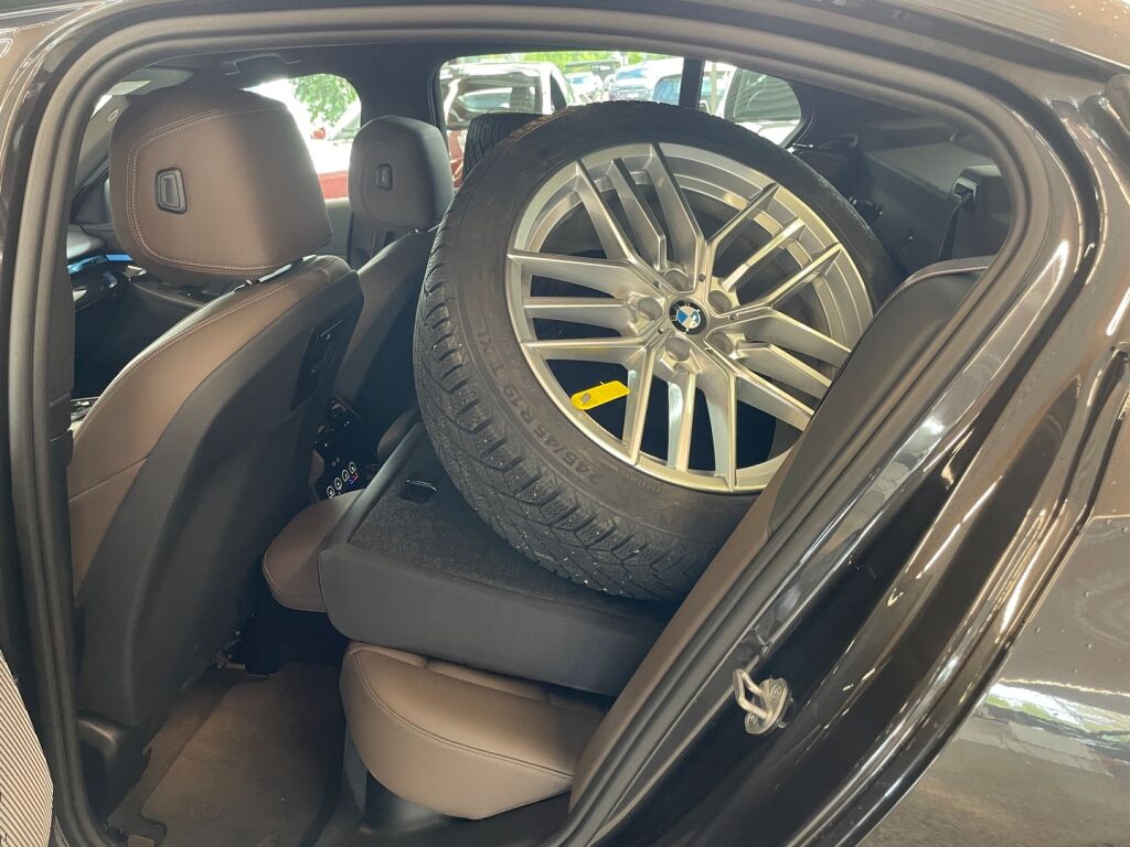 BMW i5 2024 Harmaa