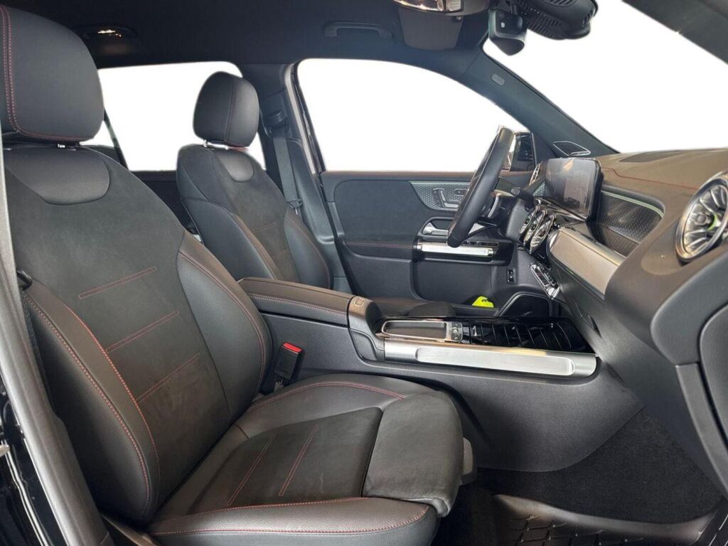 Mercedes-Benz EQB 2025 
