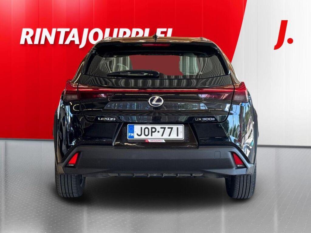Lexus UX 2021 Musta