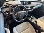 Lexus UX 2021 Musta
