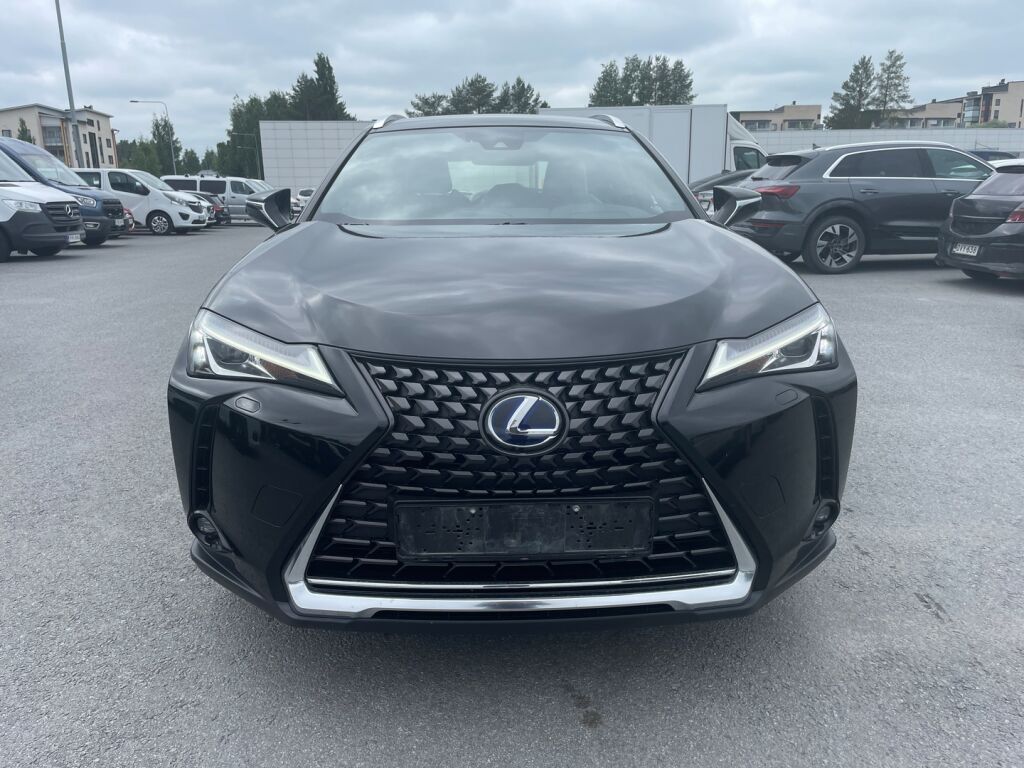 Lexus UX 2021 Musta