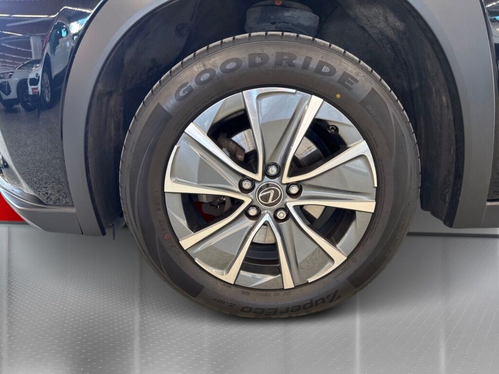 Lexus UX 2021 Musta