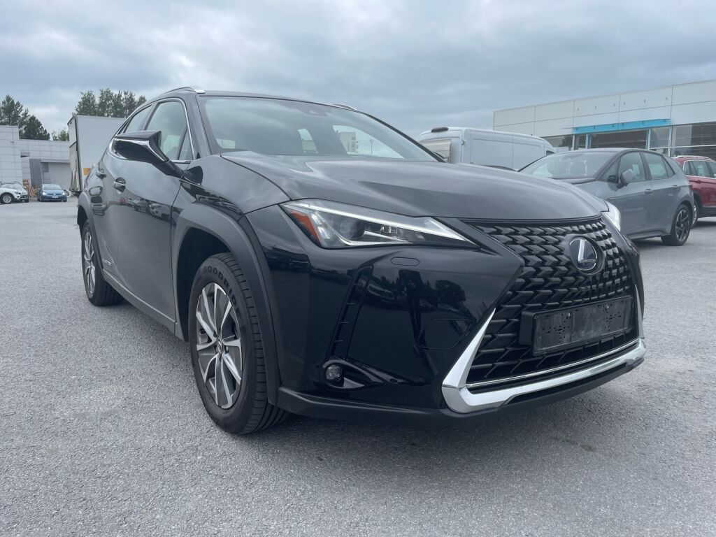 Lexus UX 2021 Musta