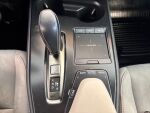 Lexus UX 2021 Musta