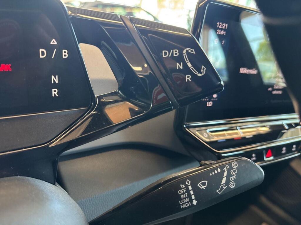 Volkswagen ID.3 2022 Harmaa (Moonstone Grey)