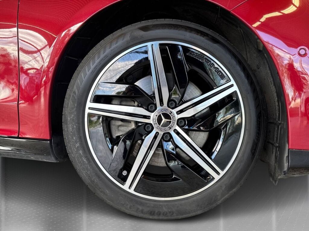 Mercedes-Benz CLA 2026 Punainen (Patagonia Red)