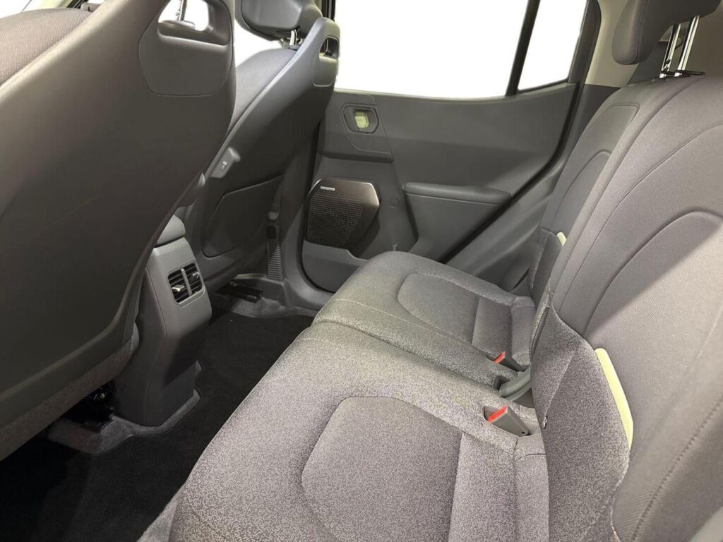 Kia EV2 2026 Deluxe White