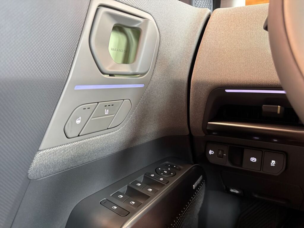 Kia EV2 2026 Harmaa